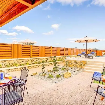 Sleeps 4 Pool Air Con Wifi Lindos (Rhodes)