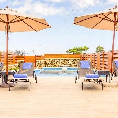 Sleeps 4 Pool Air Con Wifi Villa *